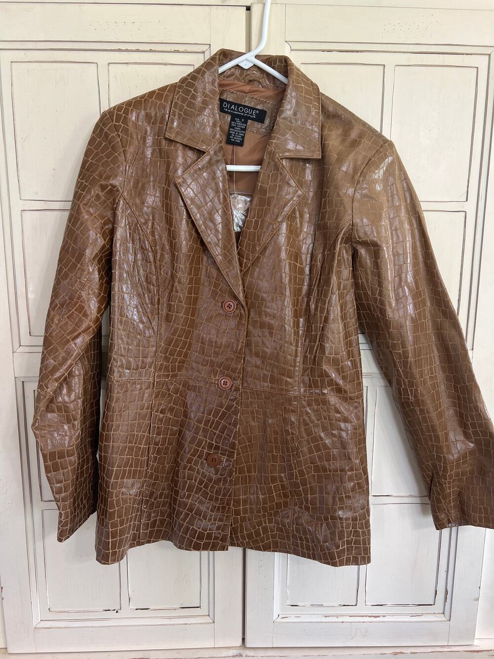 NWOT Dialogue size small brown embossed croc leather jacket